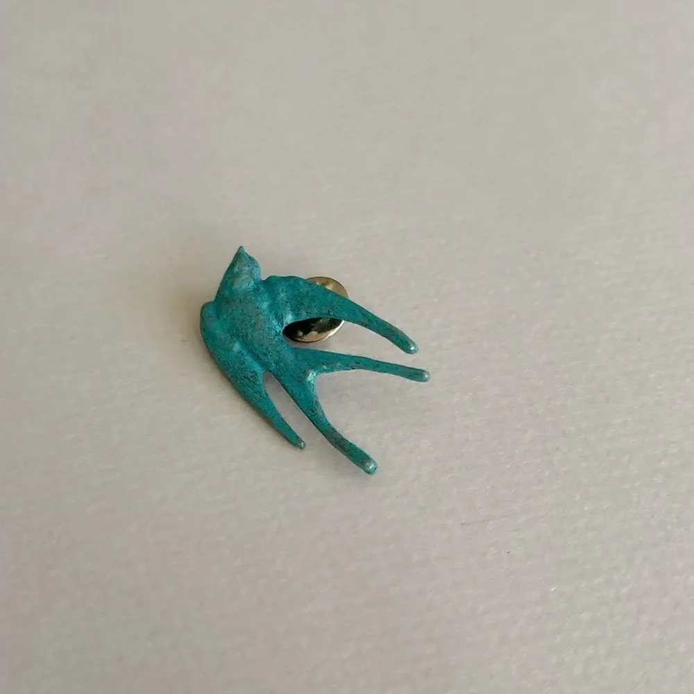 Vintage Style Bird Brooch N1590